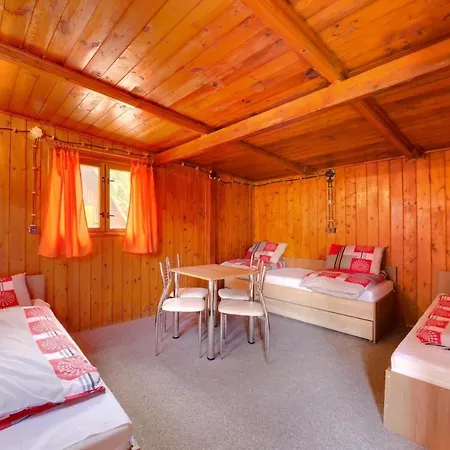 Autokemping キャンプ場 Jasov